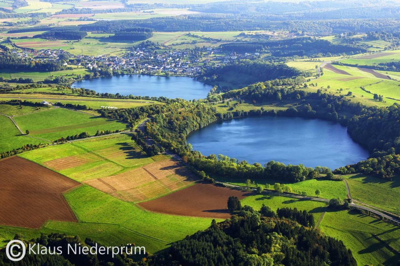 Ferienwohnung Welcome Mit Seeblick Schalkenmehren Buitenkant foto